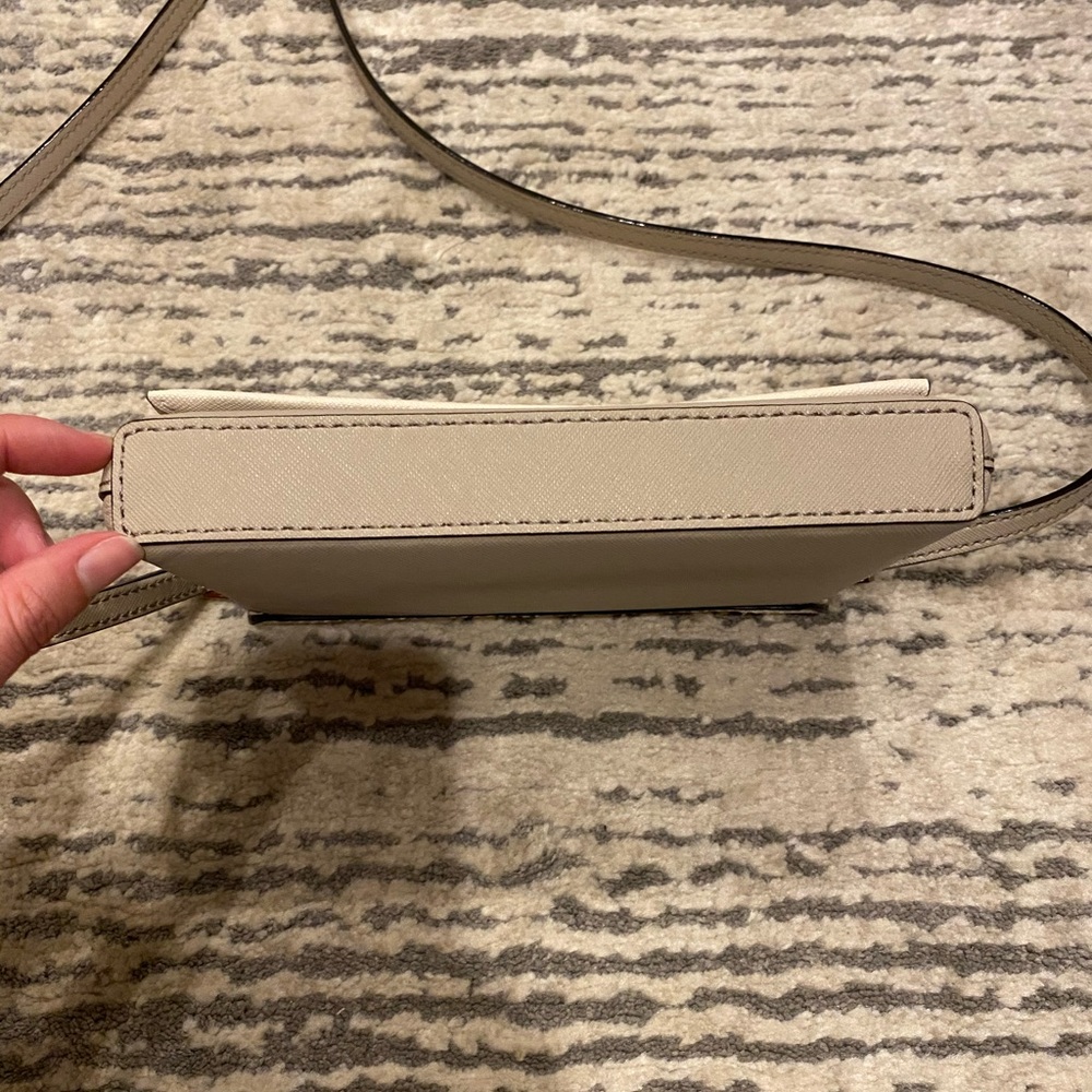 Kate Spade Crossbody - Picture 5 of 7